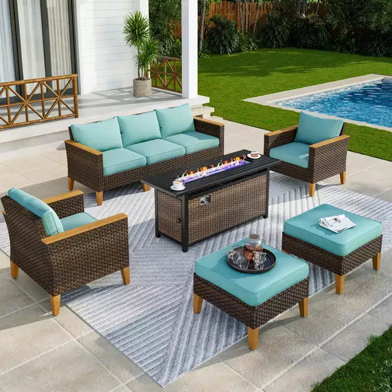 Captiva Designs 8-delige modulaire loungeset van riet voor buiten, met vuurtafel en gevoerde voetenbank