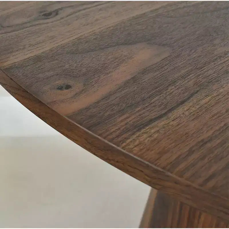 5-delige ronde eethoek, 46 walnootkleurige tafel met centrale poot en bruine eetkamerstoelen van imitatieleer met poten van massief hout voor gebruik in de eetkamer - Panipeachy